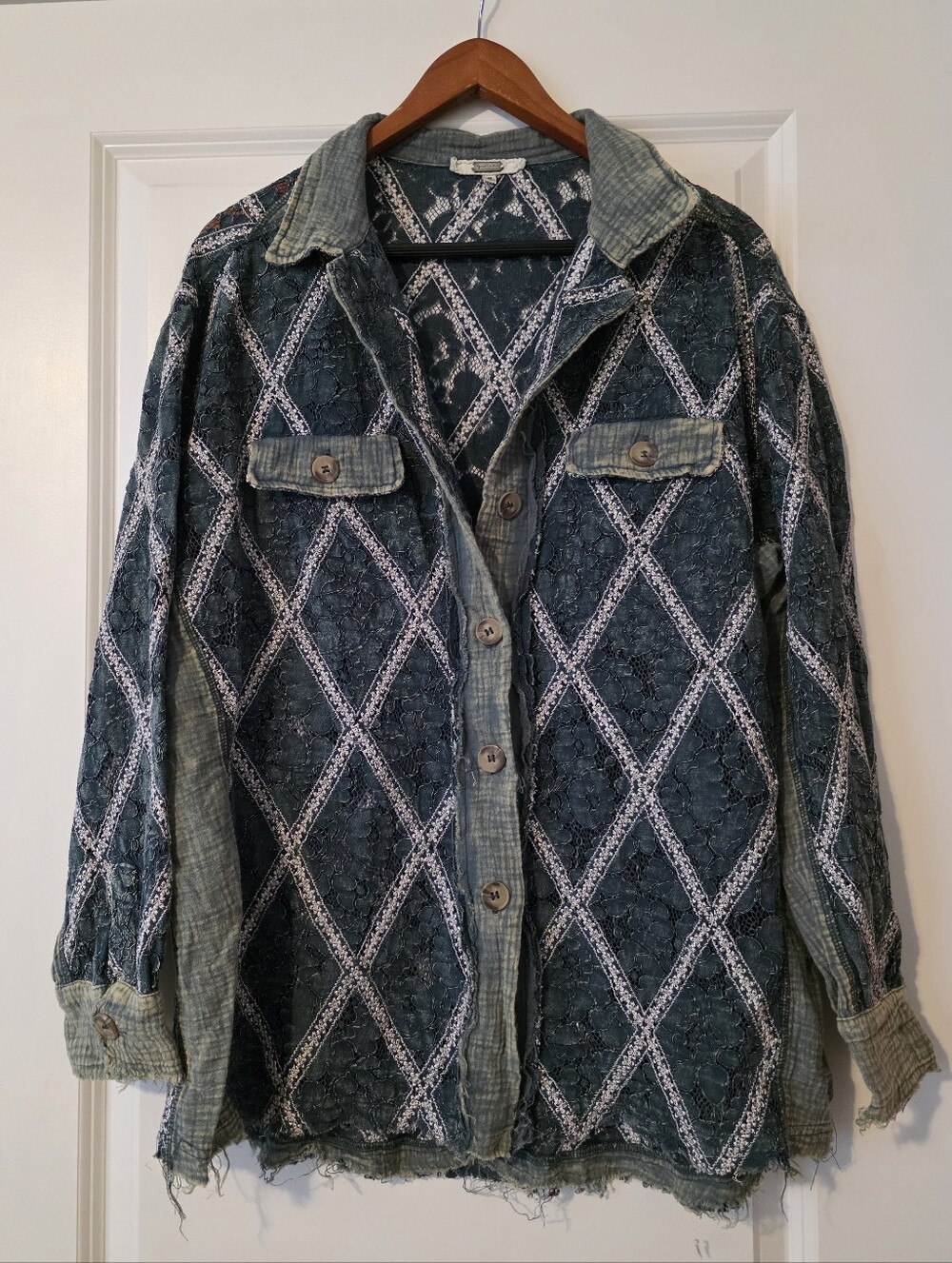 Lace Boho Distressed Button Up Shoit Oversized Gimmicks Womens M Green Western